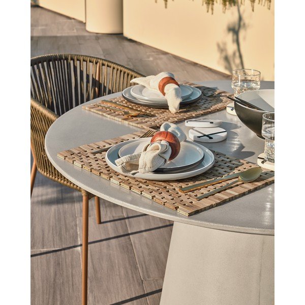 Betonska zunanja jedilna miza Kave Home Itai, ⌀ 120 cm-image-4