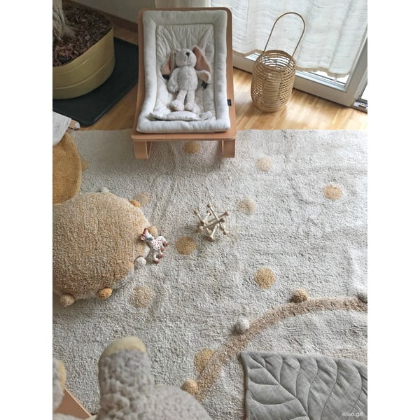 Oker rumena/kremno bela pralna ročno tkana bombažna otroška preproga 120x160 cm Hippy Dots Honey – Lorena Canals-image-4