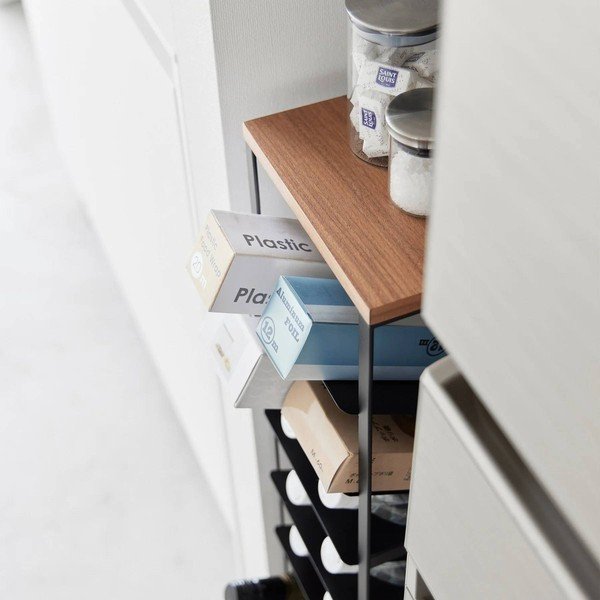 Črno kovinsko držalo za vino za 16 steklenic 20x88,5x19 cm Tower – YAMAZAKI-image-2