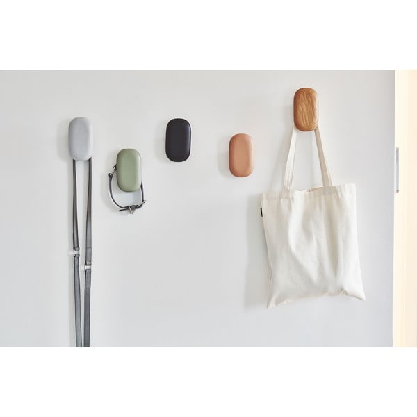 Črn hrastov stenski obešalnik Gemma Oak Black – MiaCara-image-3