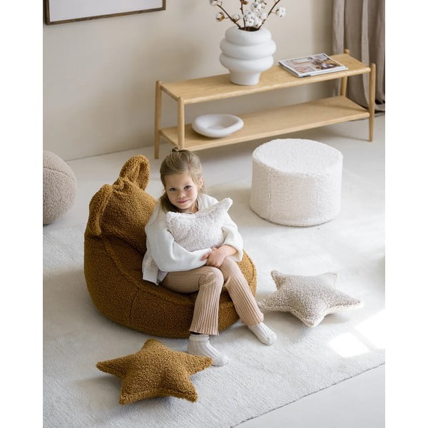 Svetlo rjava otroška blazina bouclé Star – Wigiwama-image-3