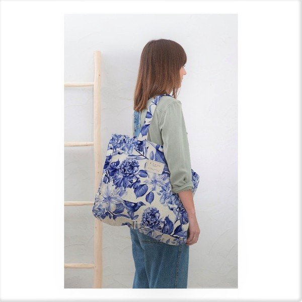 Torba iz blaga Really Nice Things Blue Flowers, širina 42 cm-image-1