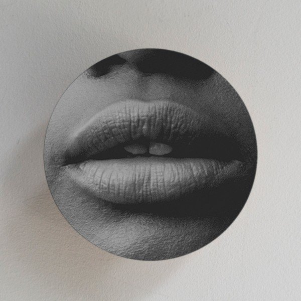 Kljuka iz borovega lesa Really Nice Things Lips-image-2