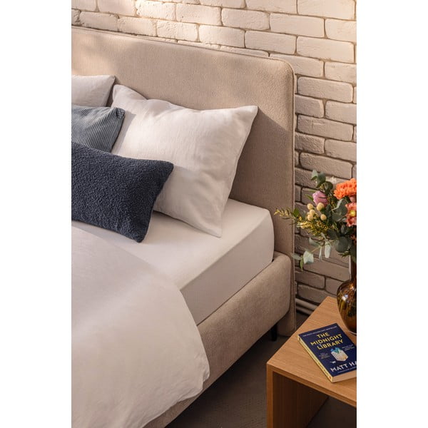 Bež oblazinjena zakonska postelja z letvenim dnom 180x200 cm Noira Slim – Bonami Selection-image-3