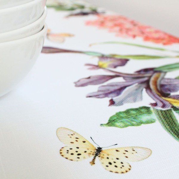 Namizni prt Happy Friday Basic Spring Time 150x150 cm-image-1