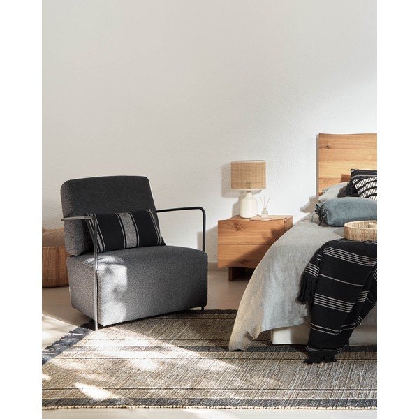 Črn fotelj Gamer - Kave Home-image-1