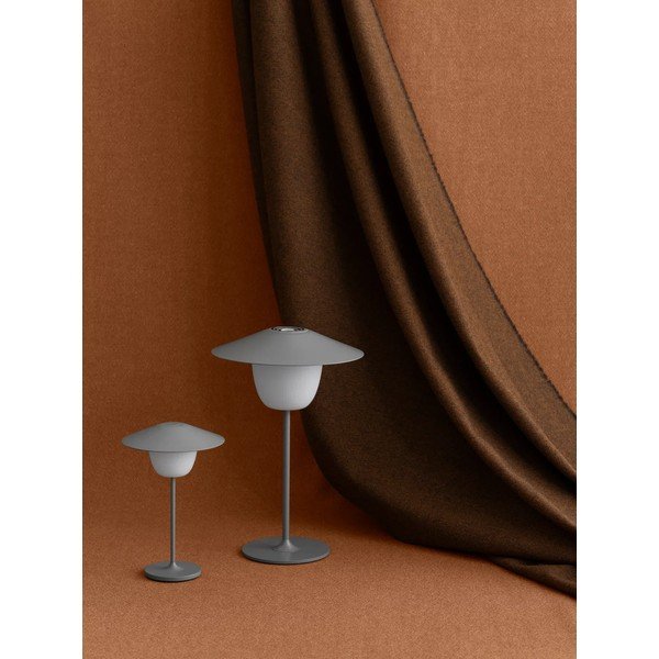 LED prenosljiva zatemnitvena zunanja svetilka na USB ø 14 cm Ani Lamp Mini – Blomus-image-1