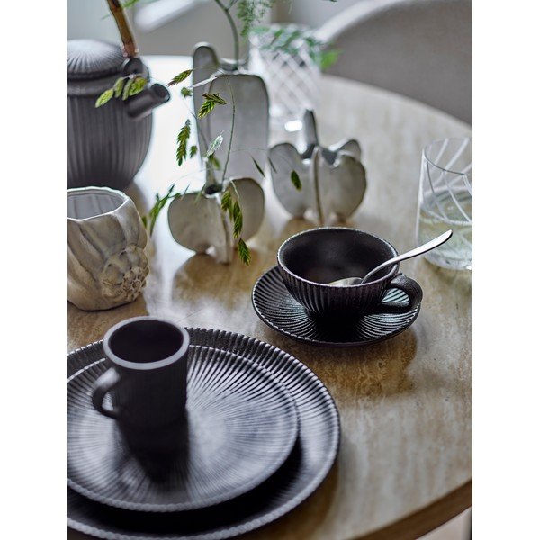 Črna keramična skodelica za kapučino 200 ml Neri – Bloomingville-image-2