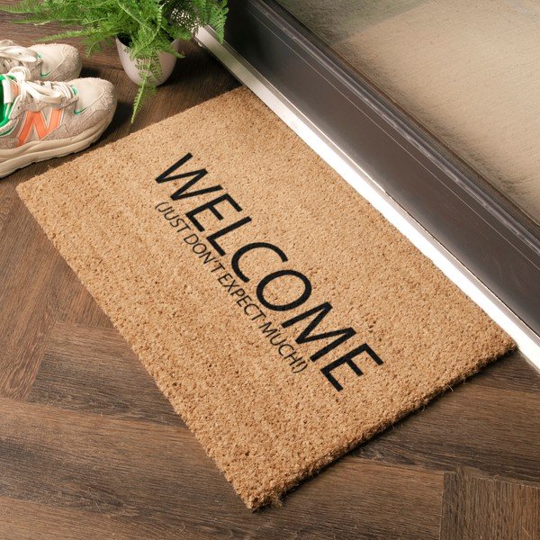 Predpražnik iz kokosovih vlaken 40x60 cm Welcome Don't Expect Much – Artsy Doormats-image-1