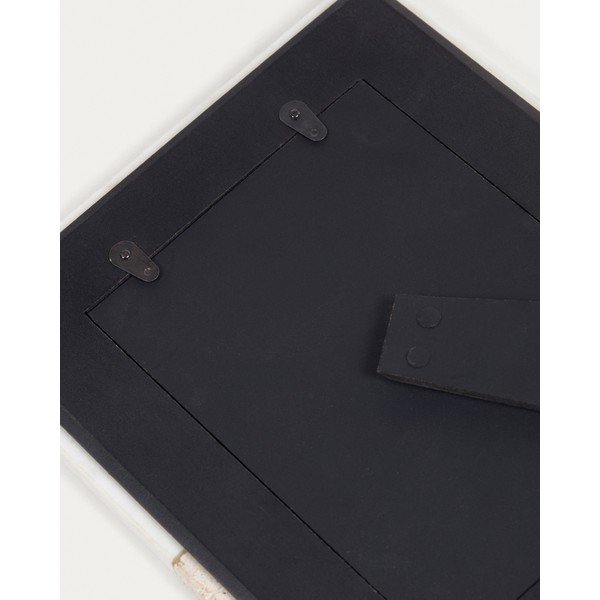 Bel kamnit stoječ okvir 18x23 cm Uria – Kave Home-image-4