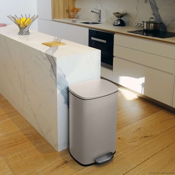 Sivorjav jeklen koš za smeti s pedalom 50 l Akira – Spirella-image-1