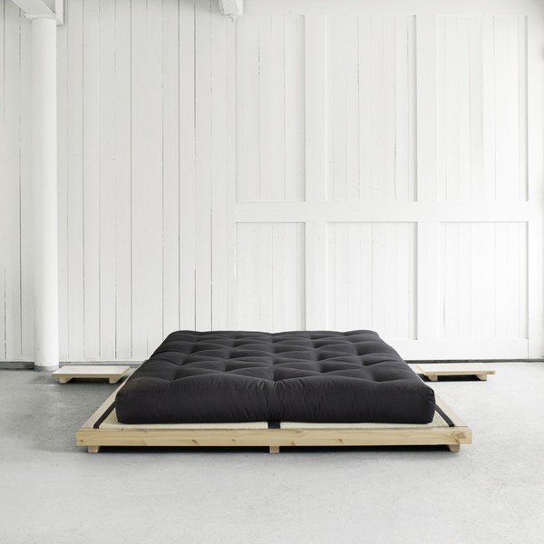 Dvoposteljna postelja iz borovega lesa z ležiščem in tatamijem Karup Design Dock Double Latex Natural Clear/Black, 140 x 200 cm-image-3