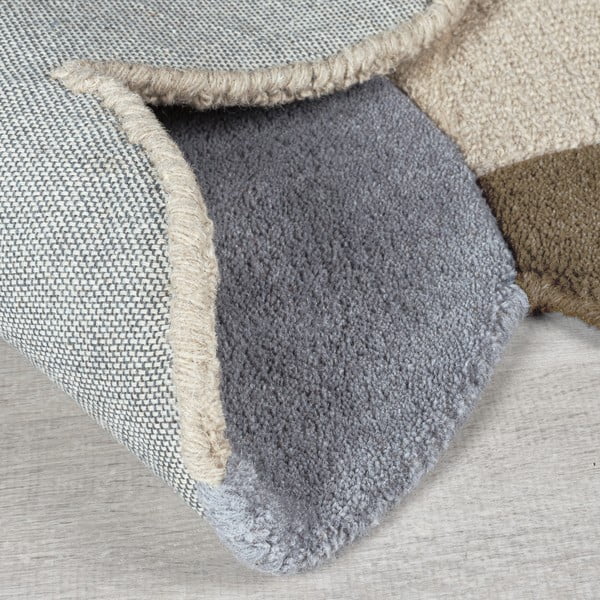 Sivo-bež ročno tkana volnena preproga 120x170 cm Mia Scallop Frame – Flair Rugs-image-3