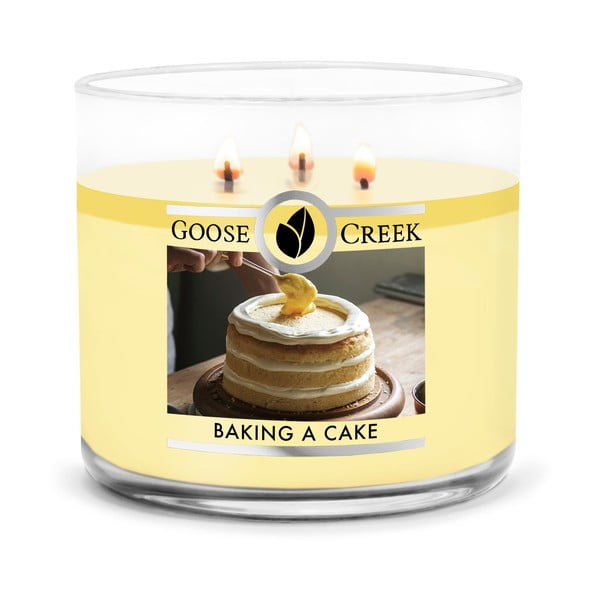 Dišeča sveča Goose Creek Baking a Cake, 35 ur gorenja