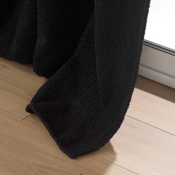 Črna bouclé zavesa 140x240 cm Wooly – douceur d'intérieur-image-4