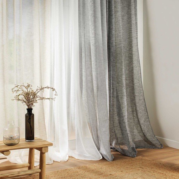 Slonokoščena prosojna zavesa iz tančice 140x240 cm Carlin – douceur d'intérieur-image-1