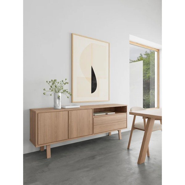 Furnirana komoda v svetli naravni barvi 200x75x40 cm Lamberth – Actona-image-1