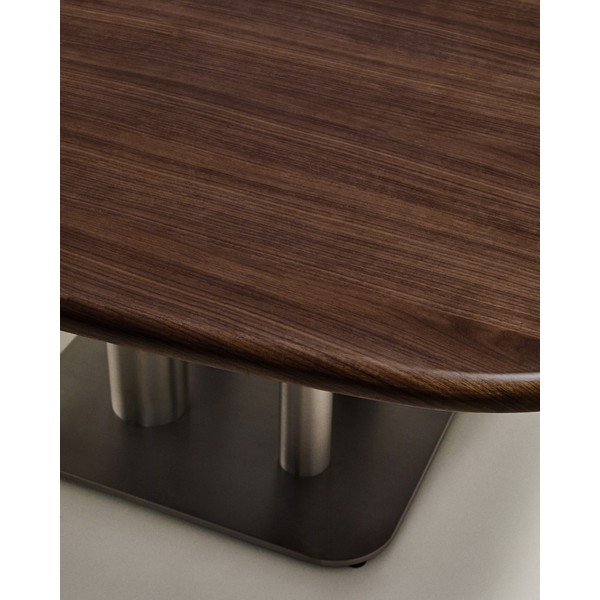 Jedilna miza v orehovem dekorju 121x121 cm Melvar – Kave Home-image-3