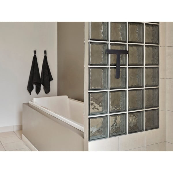 Črn brisalec za okna z držalom 22 cm Ume – Zone-image-1