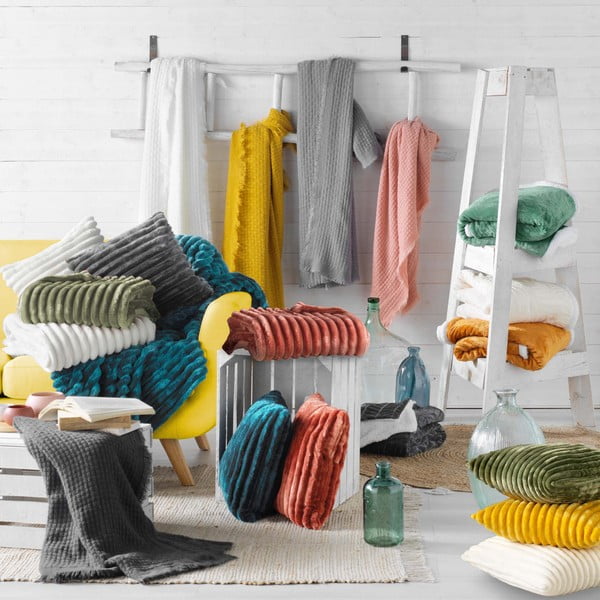 Odeja 125x150 cm Coraline – douceur d'intérieur-image-2