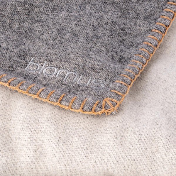 Siva odeja iz mešanice volne 145x200 cm Ahwi – Blomus-image-2