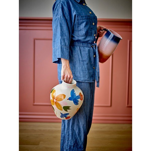 Ročno poslikana vaza iz kamenine (višina 27 cm) Maricala – Bloomingville-image-3