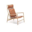 Fotelj z masivno hrastovo konstrukcijo in sedežem iz konjak rjavega usnja Gazzda Dedo