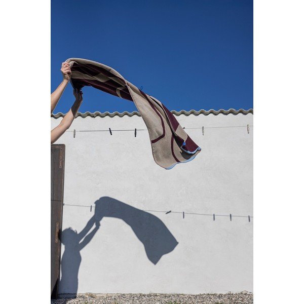 Bordo rdeča in sivo-bež frotirna brisača iz organskega bombaža 70x133 cm Nova Arte  – Mette Ditmer Denmark-image-4