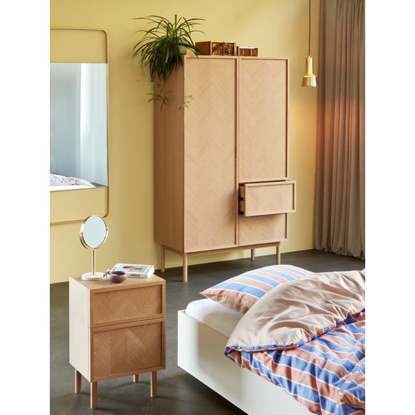 Nočna omarica iz masivnega hrasta Herringbone – Hübsch-image-3