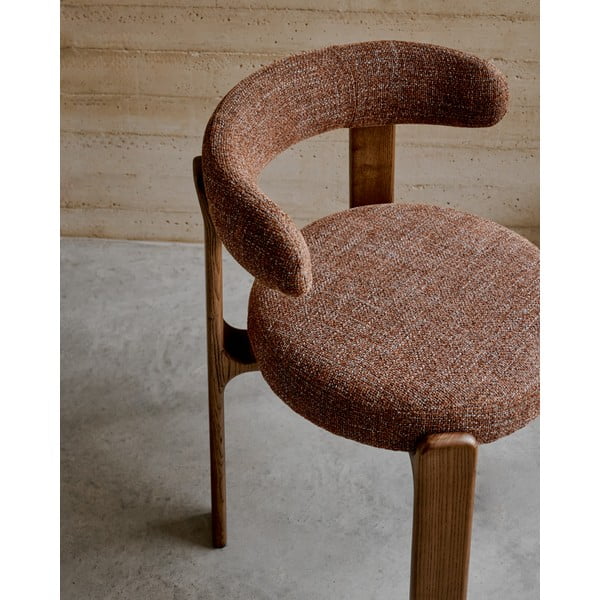 Rjav jedilni stol iz masivnega jesena Granite – Kave Home-image-1