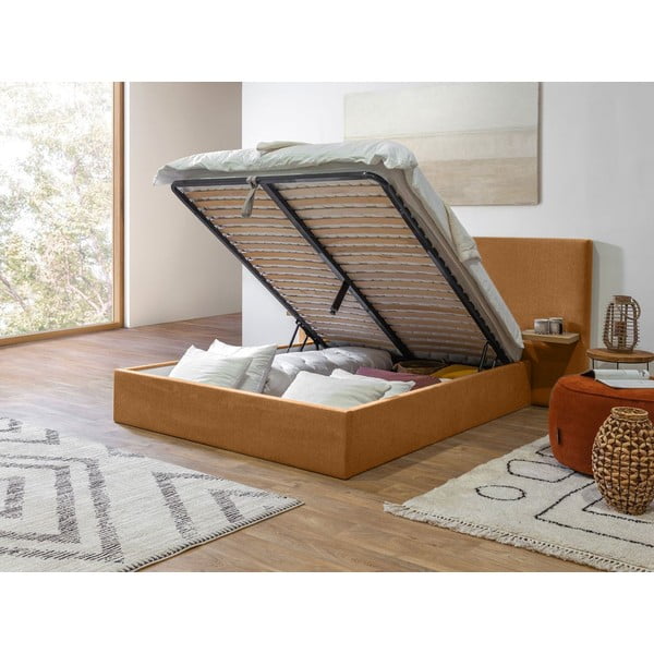 Oker rumena oblazinjena zakonska postelja s prostorom za shranjevanje z letvenim dnom 160x200 cm Blandine – Bobochic Paris-image-3