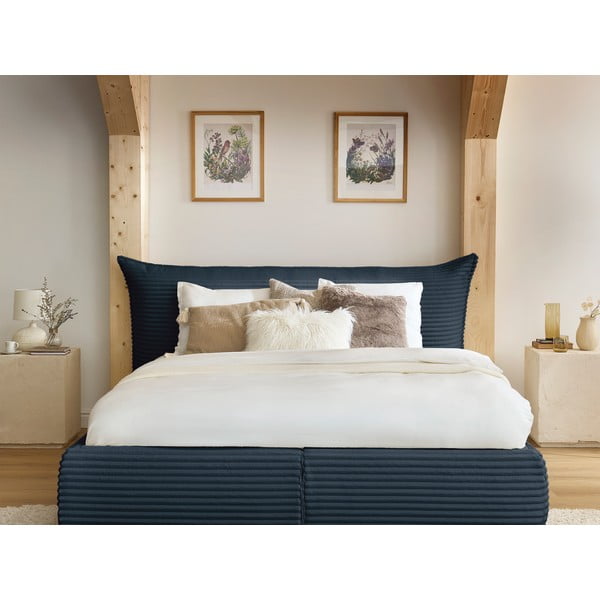 Temno modra oblazinjena zakonska postelja s prostorom za shranjevanje z letvenim dnom 160x200 cm Jade – Bobochic Paris-image-1