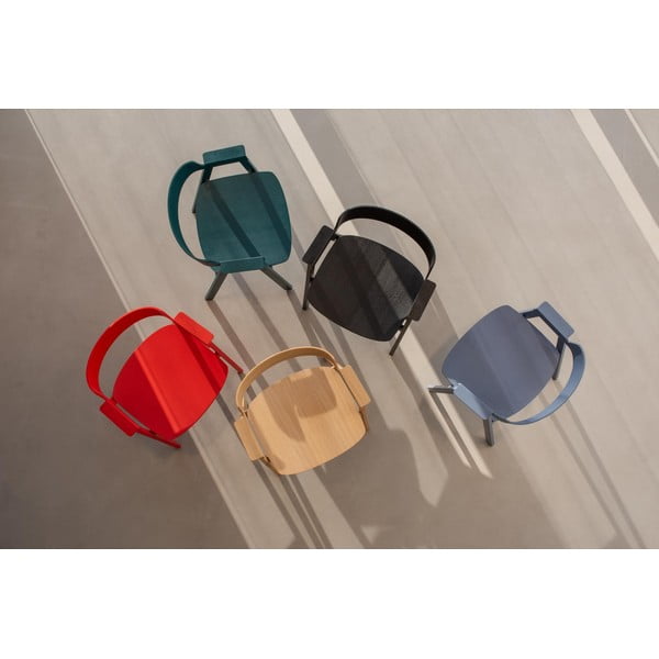 Črn jedilni stol z nasloni za roke iz masivnega hrasta Flip – Gazzda-image-3