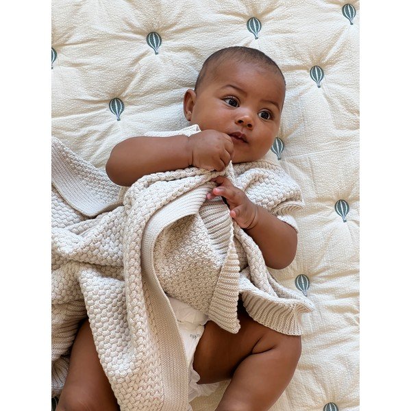 Svetlo rumeno-modra prešita otroška odeja iz organskega bombaža 90x120 cm Balloon – Cam Cam Copenhagen-image-2