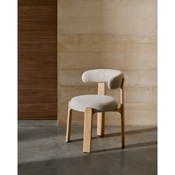 Bež jedilni stol iz masivnega jesena Granite – Kave Home-image-1