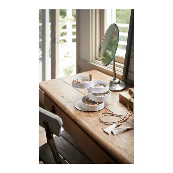 Bela škatlica za nakit z detajli iz bukovega lesa YAMAZAKI Tosca-image-2