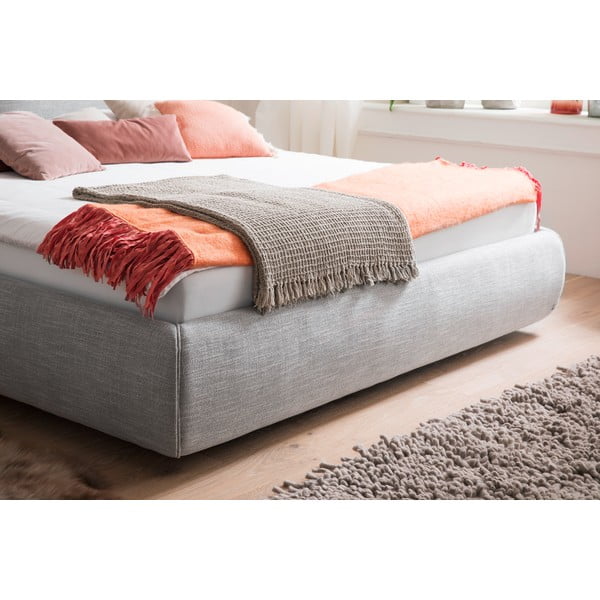 Siva oblazinjena zakonska postelja s prostorom za shranjevanje z letvenim dnom 180x200 cm Atesio – Meise Möbel-image-1