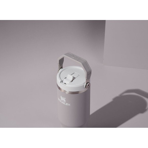 Svetlo siva termovka iz nerjavečega jekla 410 ml IceFlow™ Flip Straw 2.0 Tumbler Ash – Stanley-image-1