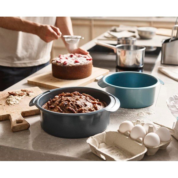 Jeklen pekač za torto 2 ks ø 27 cm Nest™ Bake  – Joseph Joseph-image-1