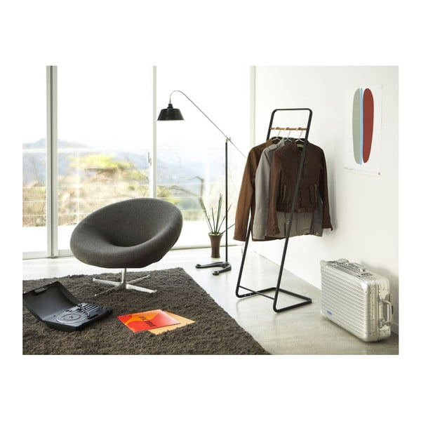 Črno kovinsko stojalo za oblačila Tower – YAMAZAKI-image-4