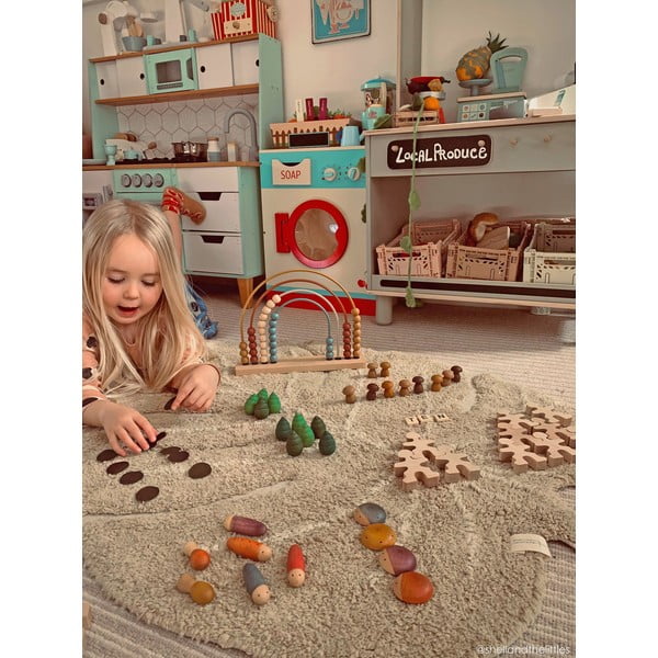 Kaki zelena pralna ročno tkana bombažna otroška preproga 75x100 cm Mini Monstera Olive – Lorena Canals-image-4