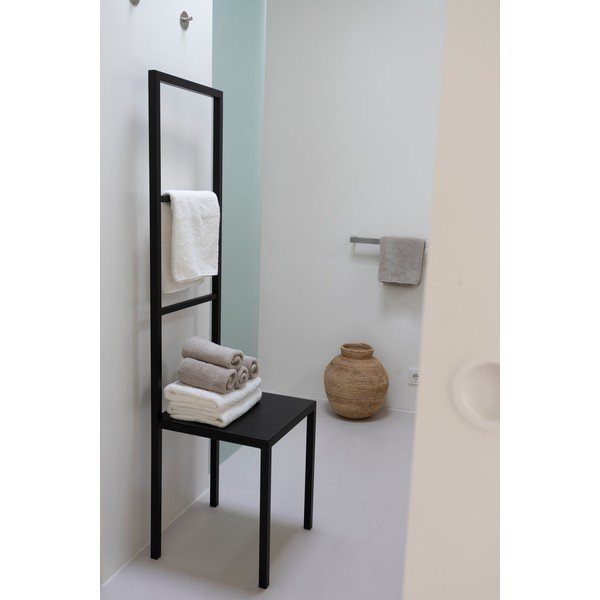 Črno jekleno stojalo za brisače Dressbuddy – Spinder Design-image-1