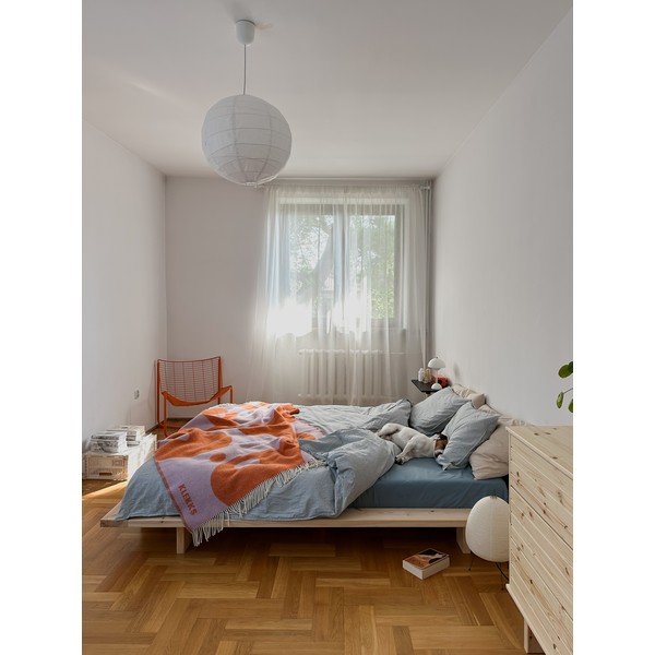 Zakonska postelja iz masivnega bora z letvenim dnom 180x200 cm Japan – Karup Design-image-4