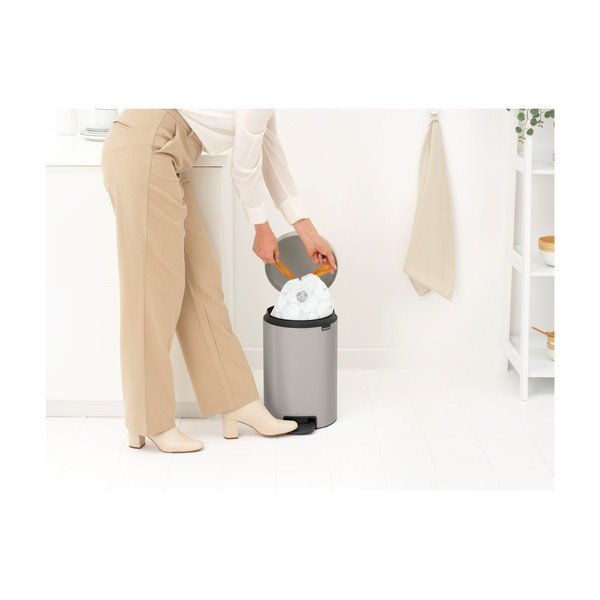 Svetlo siv jeklen koš za smeti s pedalom 12 l NewIcon – Brabantia-image-3