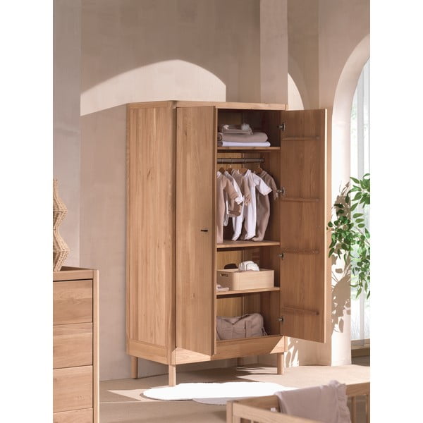 Otroška garderobna omara iz masivnega hrasta v naravni barvi 100x190x55 cm Forrest – Vipack-image-4