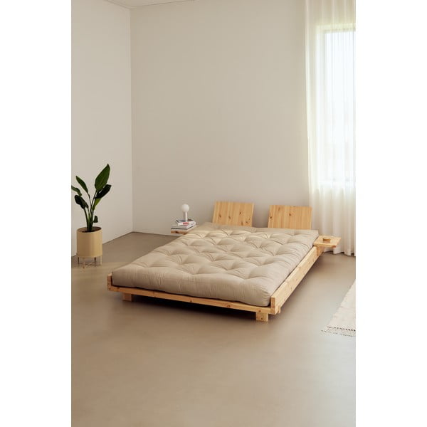 Zakonska postelja iz masivnega bora z letvenim dnom 160x200 cm v naravni barvi Social Bed – Karup Design-image-1
