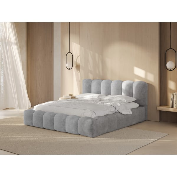 Svetlo siva oblazinjena zakonska postelja s prostorom za shranjevanje z letvenim dnom 200x200 cm Lupine – Micadoni Home-image-1