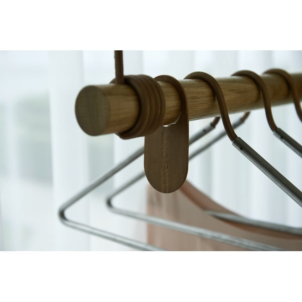 Stenski obešalnik iz masivnega hrasta v naravni barvi 80 cm Swing M – LIND DNA-image-3