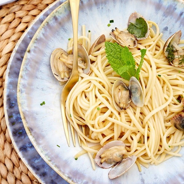 Modro-bela lončena posoda za testenine Costa Nova Brisa, ⌀ 23 cm-image-1