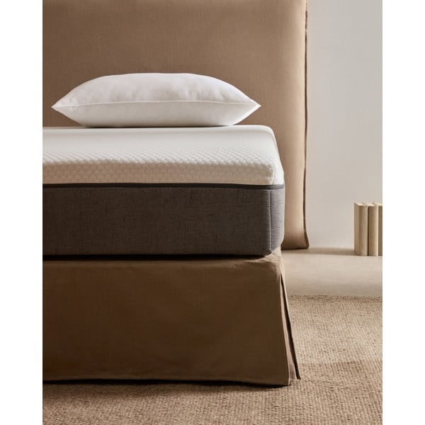 Srednje trda vzmetnica iz pene 150x190 cm Eva – Kave Home-image-1